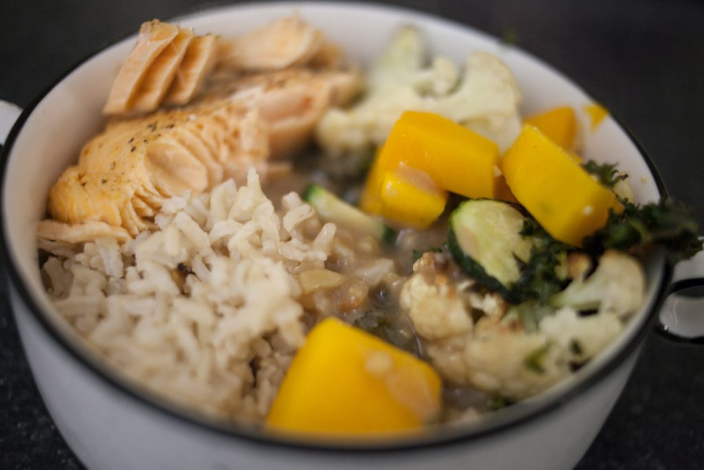 salmon bowls with creamy teriyaki