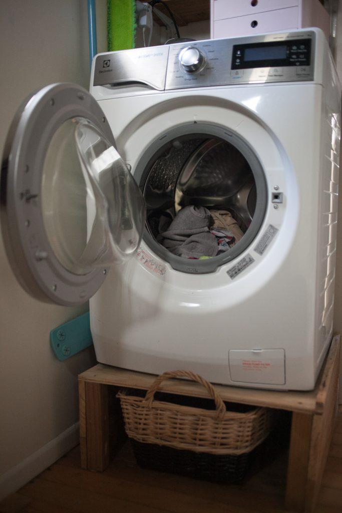 simple laundry system washing machine with open door