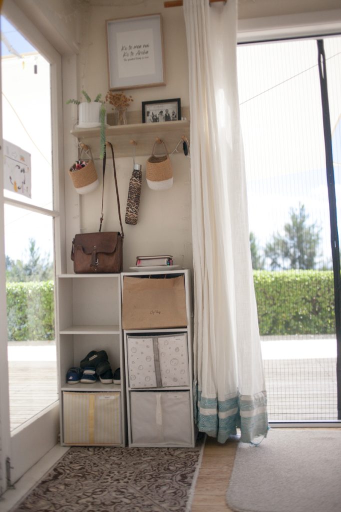 Bright Cottage Entry Mudroom Area